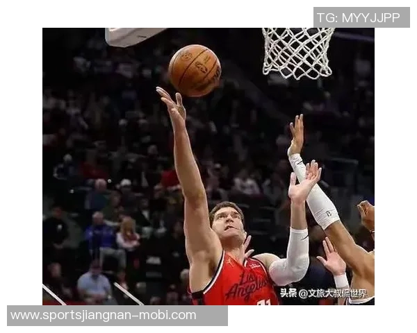 韩乔生点评开拓者不给机会杨瀚森与大洛携手助快船逆转胜利